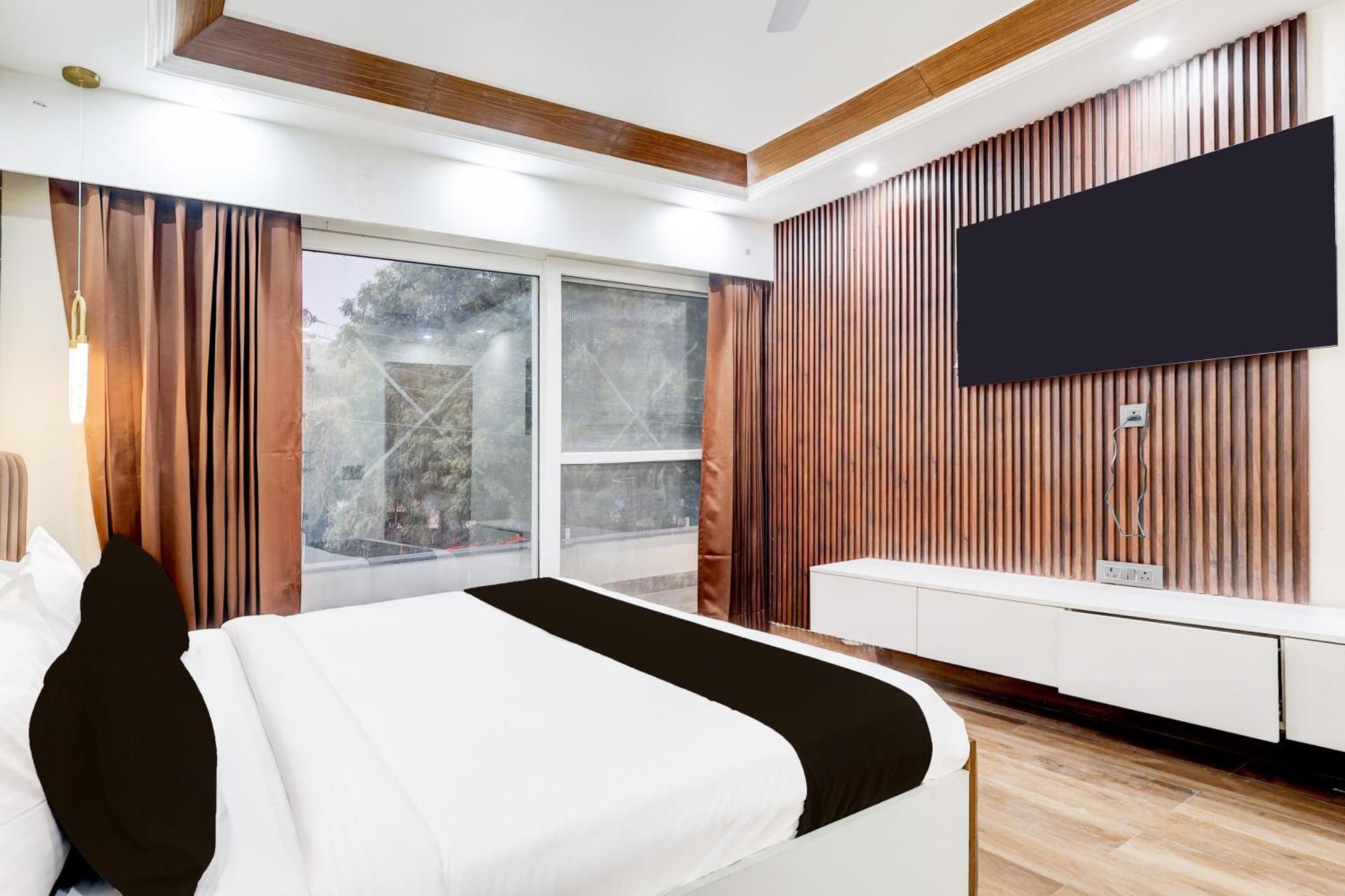 Super Hotel O Sector 43 غورغاون المظهر الخارجي الصورة